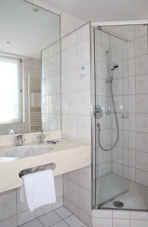 Hotel Zum Weissen Roessel Walldorf  Room photo