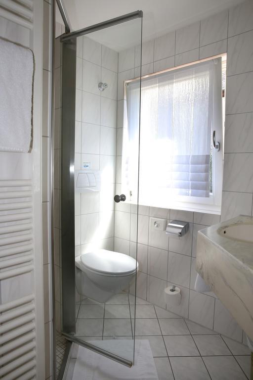 Hotel Zum Weissen Roessel Walldorf  Room photo